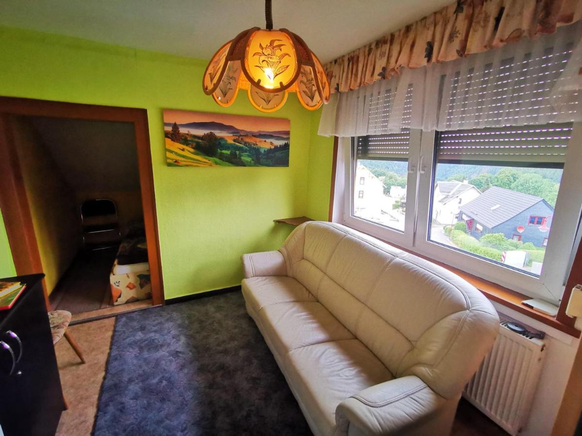 Gehlberger Landhaus Am Schneekopf / Ferienwohnung Suhl Exterior foto